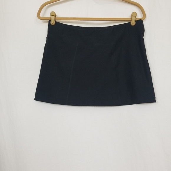 Lucy Tech Sport Skirt - Picture 1 of 6
